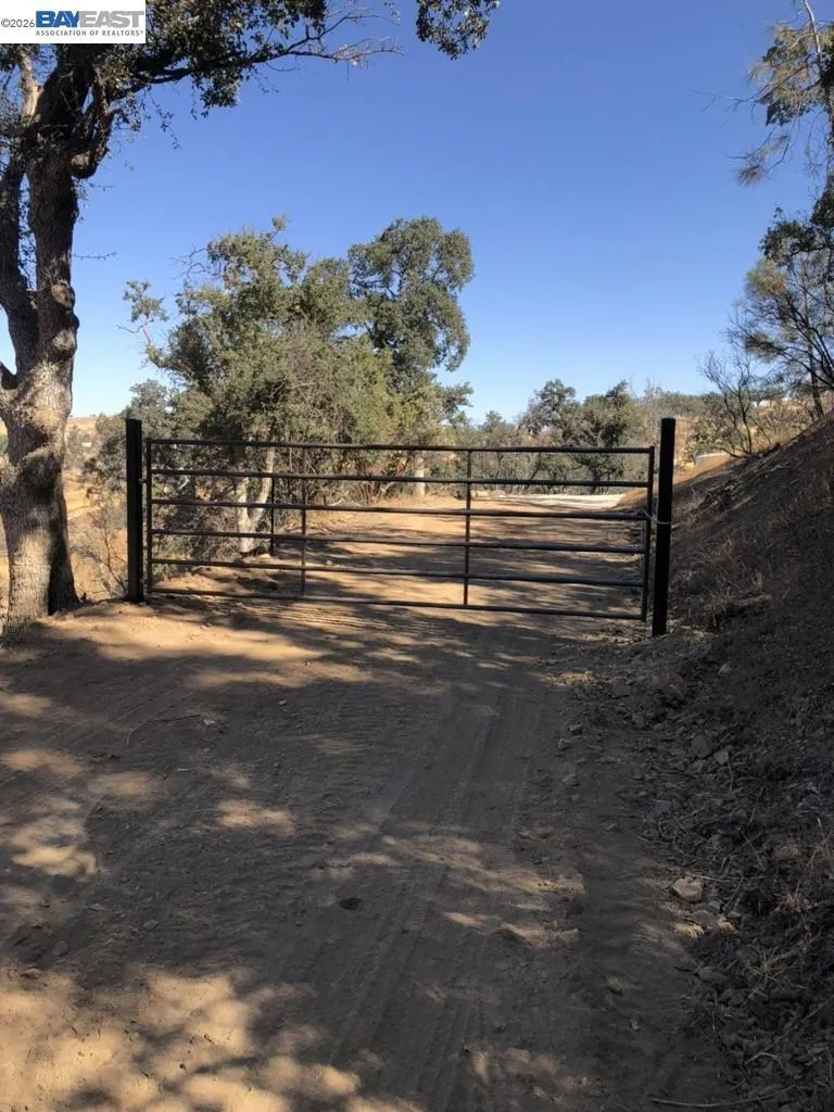17488 W Corral Hollow Rd Tracy, CA 95377