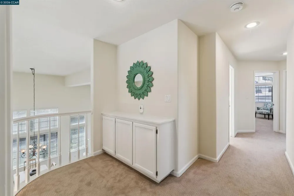 225 Valley Glen Ln Martinez, CA 94553
