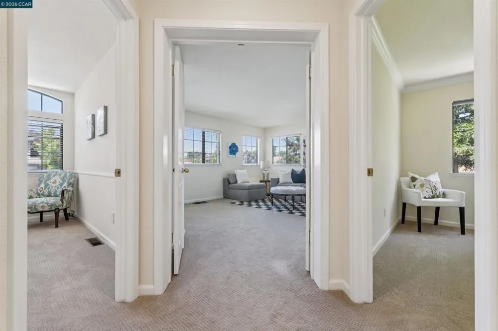 225 Valley Glen Ln Martinez, CA 94553