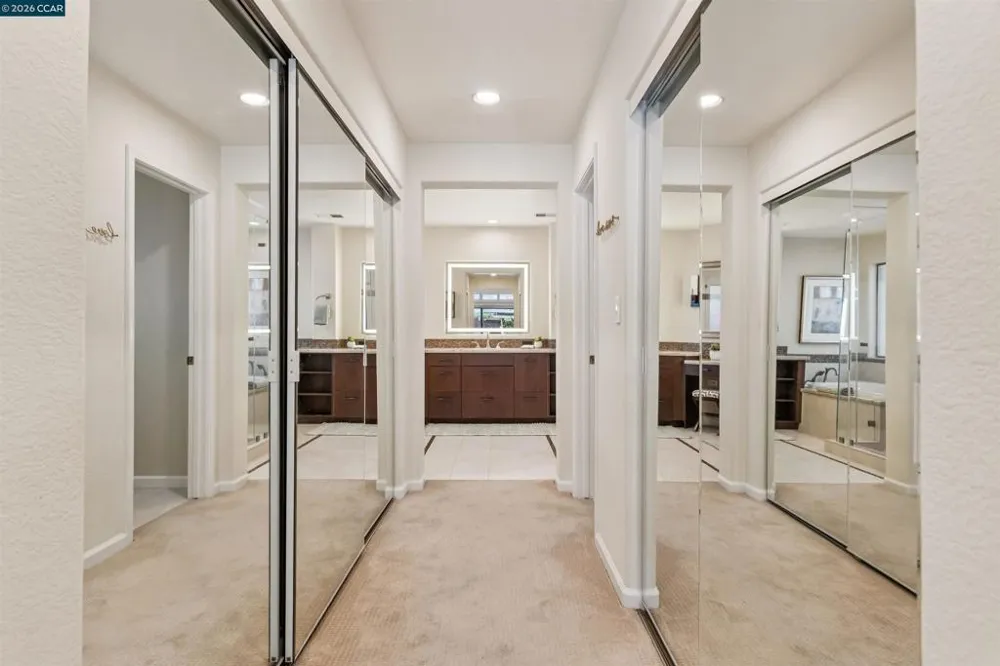 225 Valley Glen Ln Martinez, CA 94553