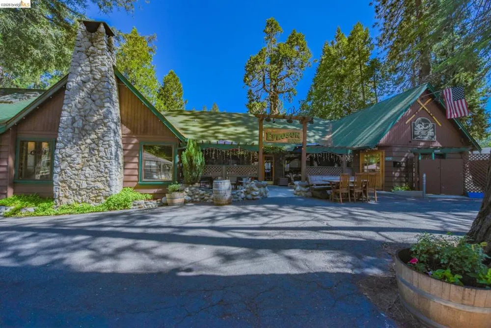 22930 Twain Harte Drive Twain Harte, CA 95383