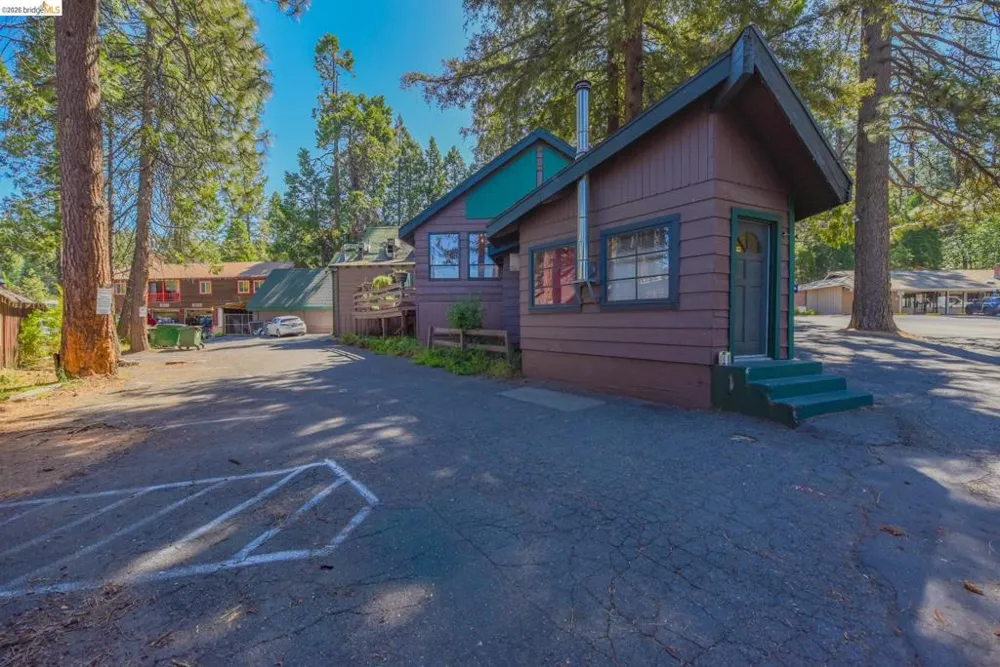 22930 Twain Harte Drive Twain Harte, CA 95383