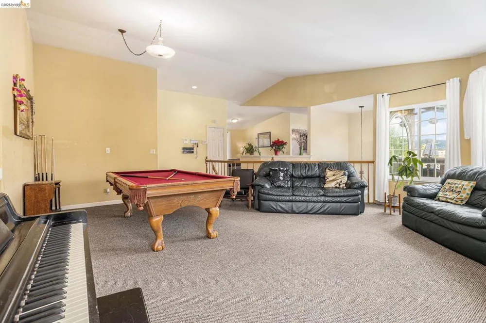 5490 Lenora Rd Richmond, CA 94803