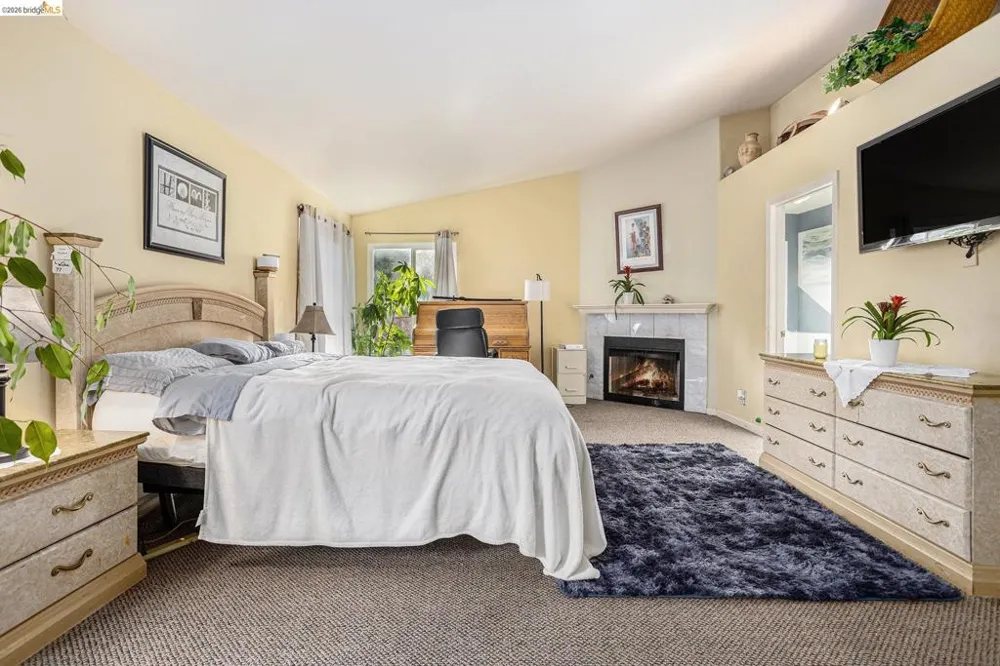 5490 Lenora Rd Richmond, CA 94803