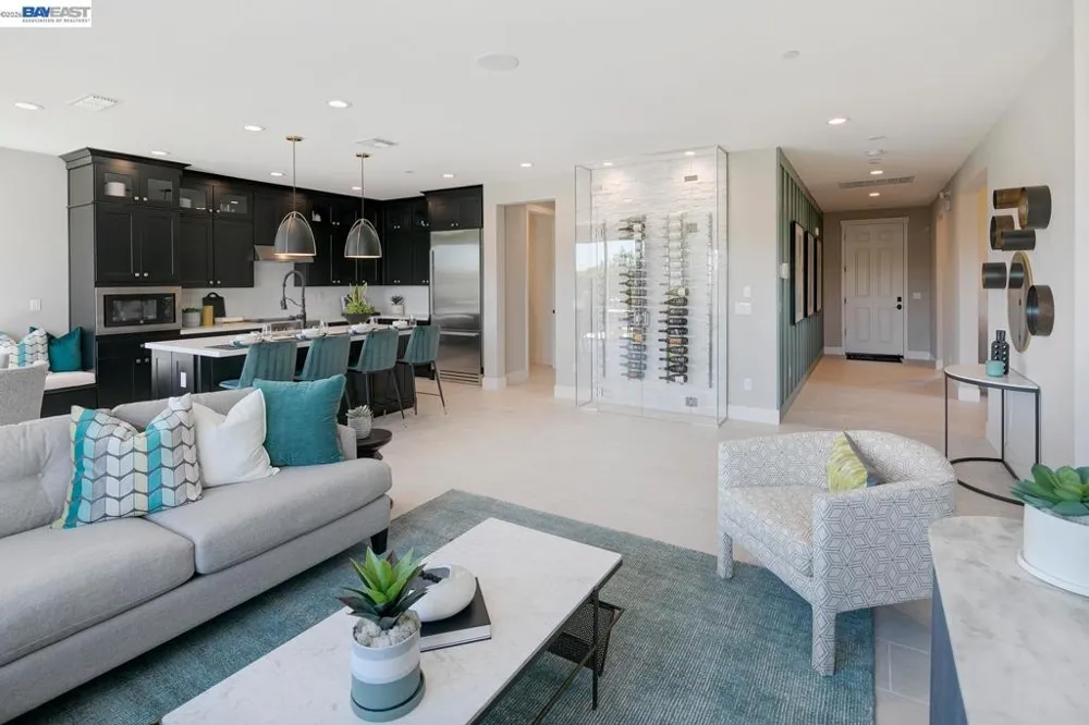 1021 Kestrel Street Manteca, CA 95336