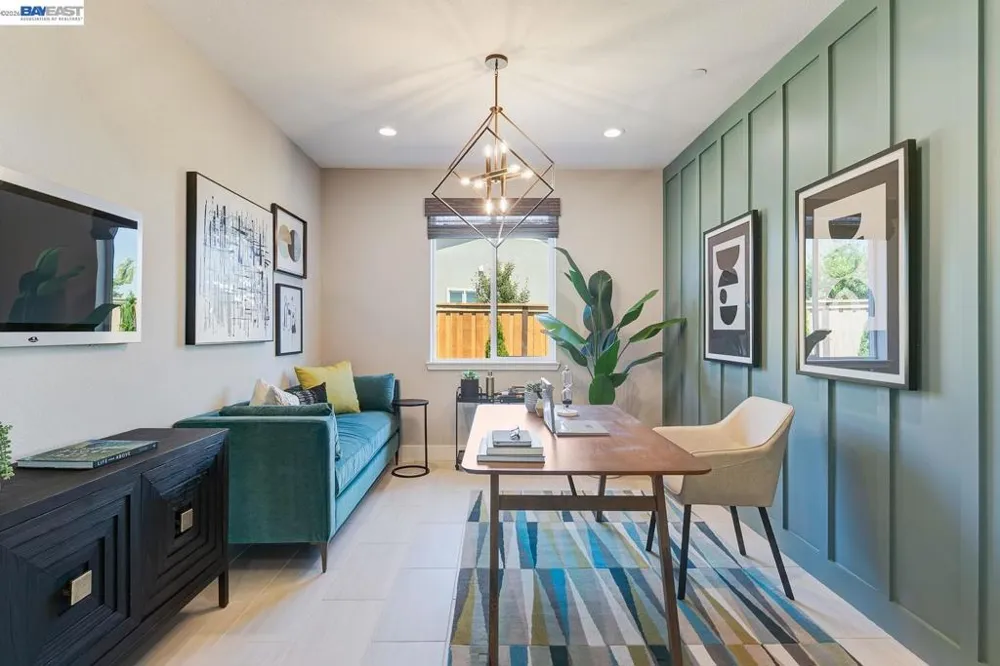 1021 Kestrel Street Manteca, CA 95336