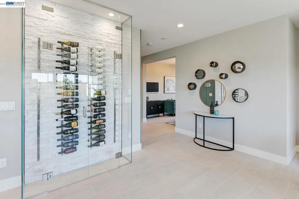 1021 Kestrel Street Manteca, CA 95336