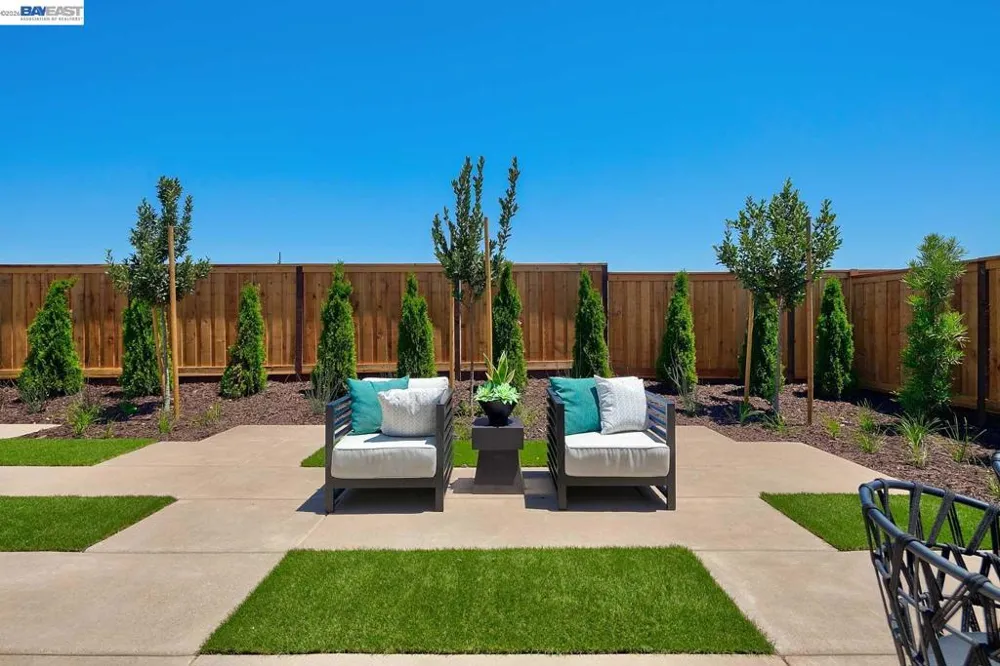 1021 Kestrel Street Manteca, CA 95336