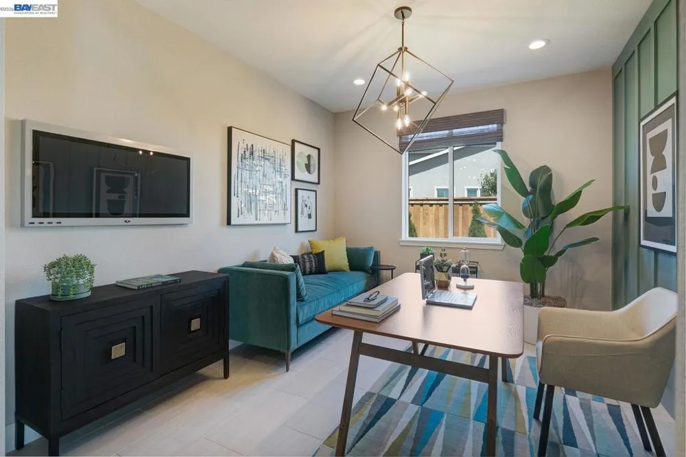 1021 Kestrel Street Manteca, CA 95336