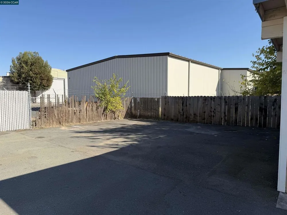 251 Arthur Rd Martinez, CA 94553