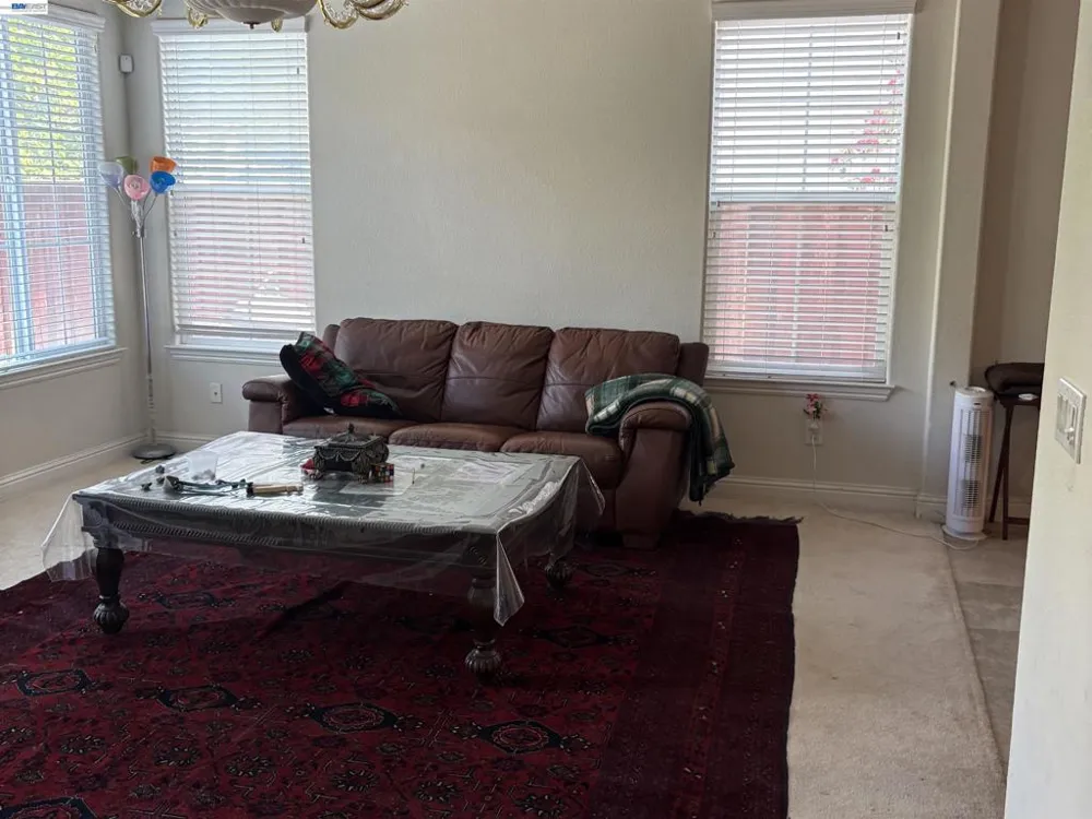 379 N Sierra Madre St Mountain House, CA 95391