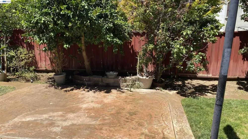 379 N Sierra Madre St Mountain House, CA 95391