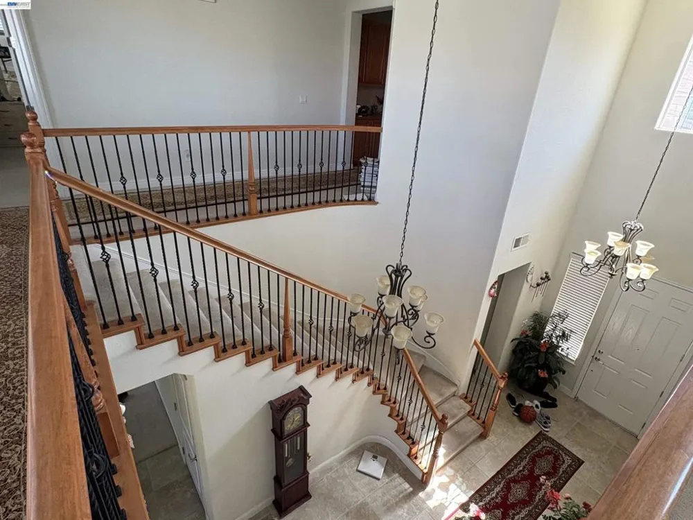 379 N Sierra Madre St Mountain House, CA 95391
