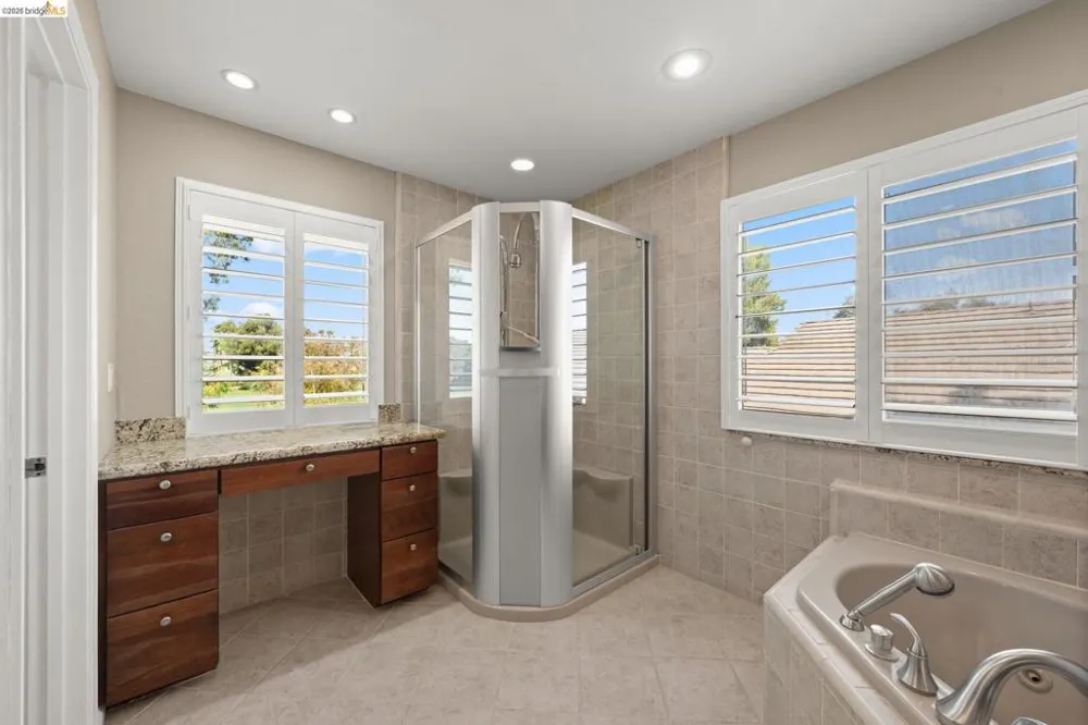 2216 Colonial Ct Discovery Bay, CA 94505