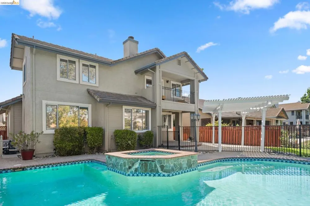 2216 Colonial Ct Discovery Bay, CA 94505