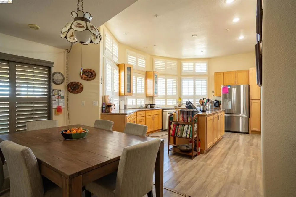 2017 Walnut Blvd Brentwood, CA 94513