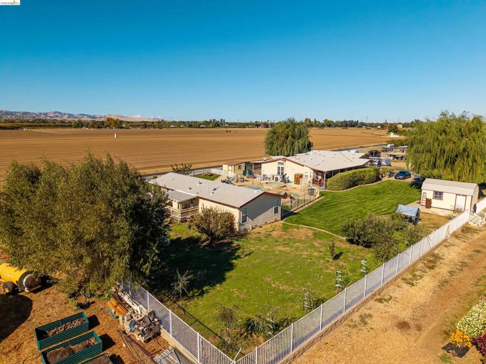 2017 Walnut Blvd Brentwood, CA 94513