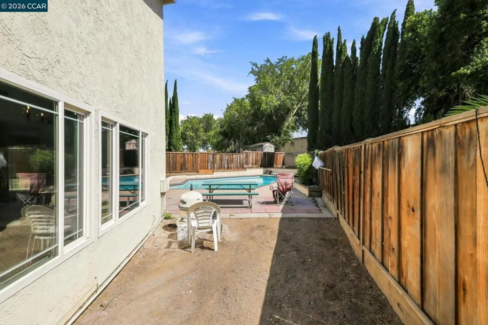 2750 Gomes Ct Tracy, CA 95376
