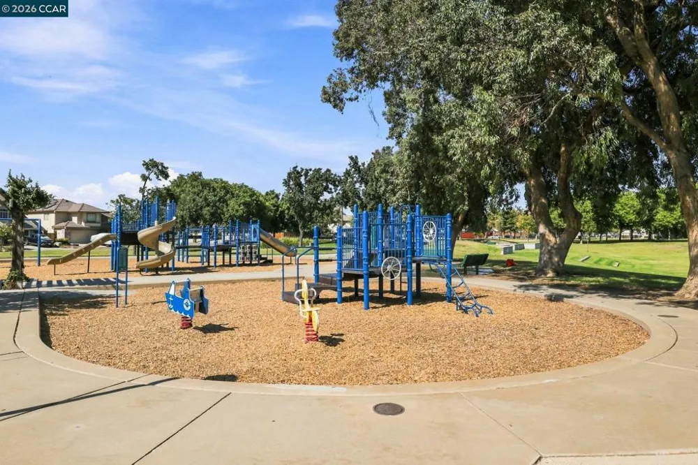 2750 Gomes Ct Tracy, CA 95376