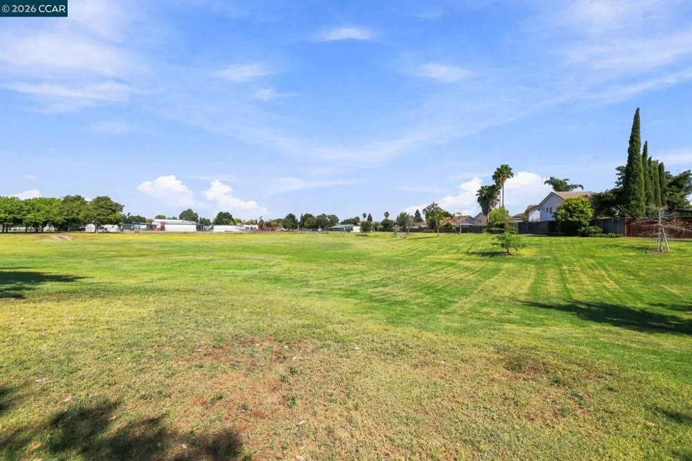 2750 Gomes Ct Tracy, CA 95376