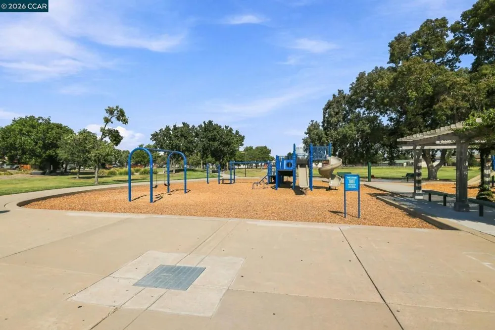 2750 Gomes Ct Tracy, CA 95376