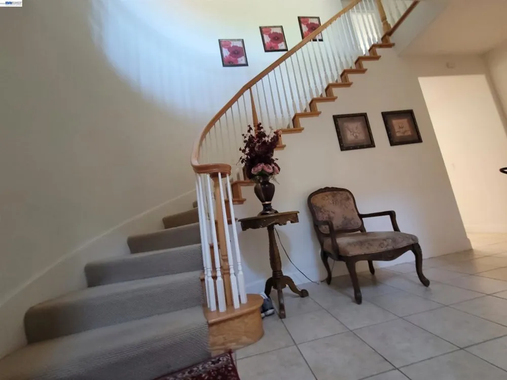 1250 W Lagoon Rd Pleasanton, CA 94566