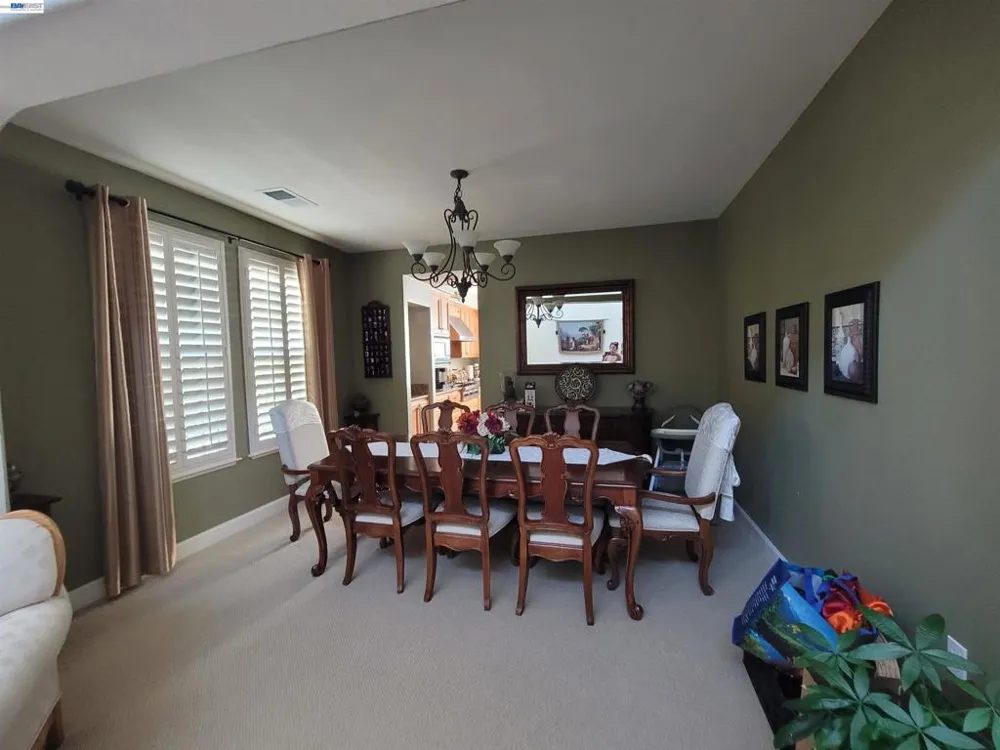 1250 W Lagoon Rd Pleasanton, CA 94566