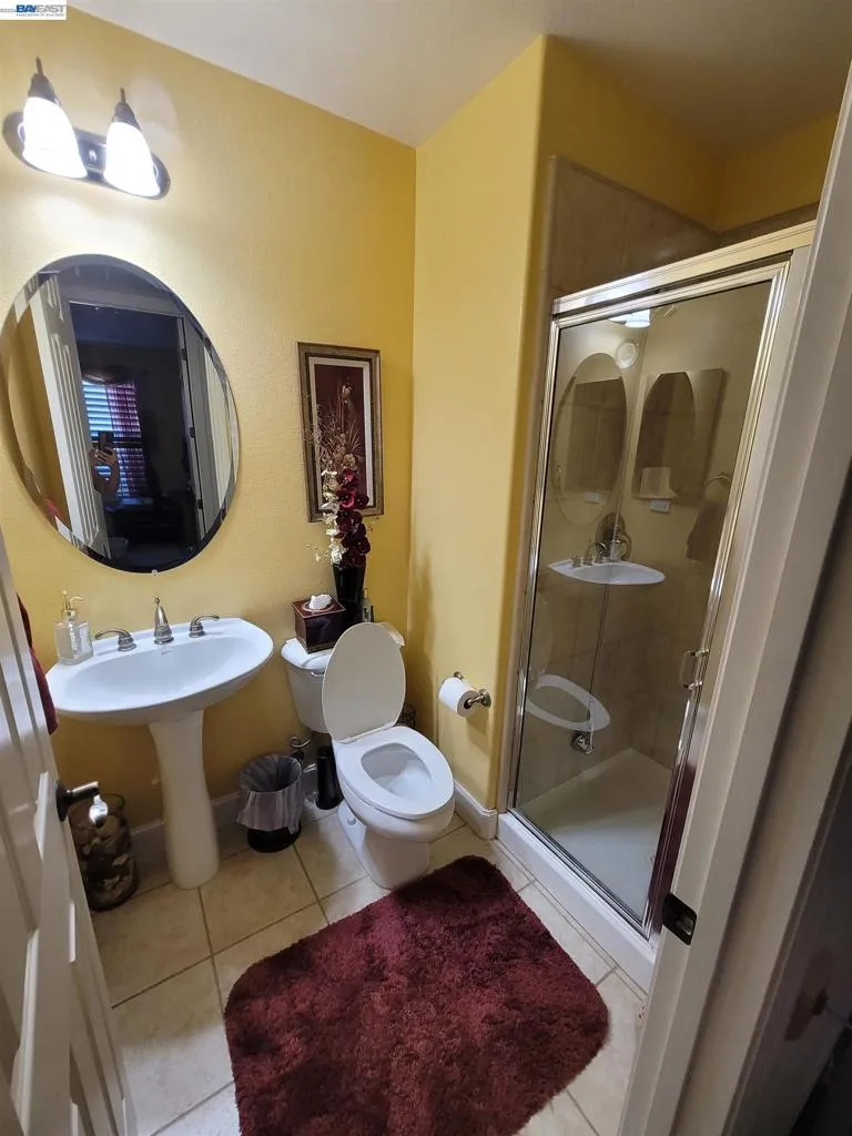 1250 W Lagoon Rd Pleasanton, CA 94566