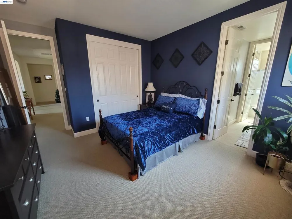 1250 W Lagoon Rd Pleasanton, CA 94566