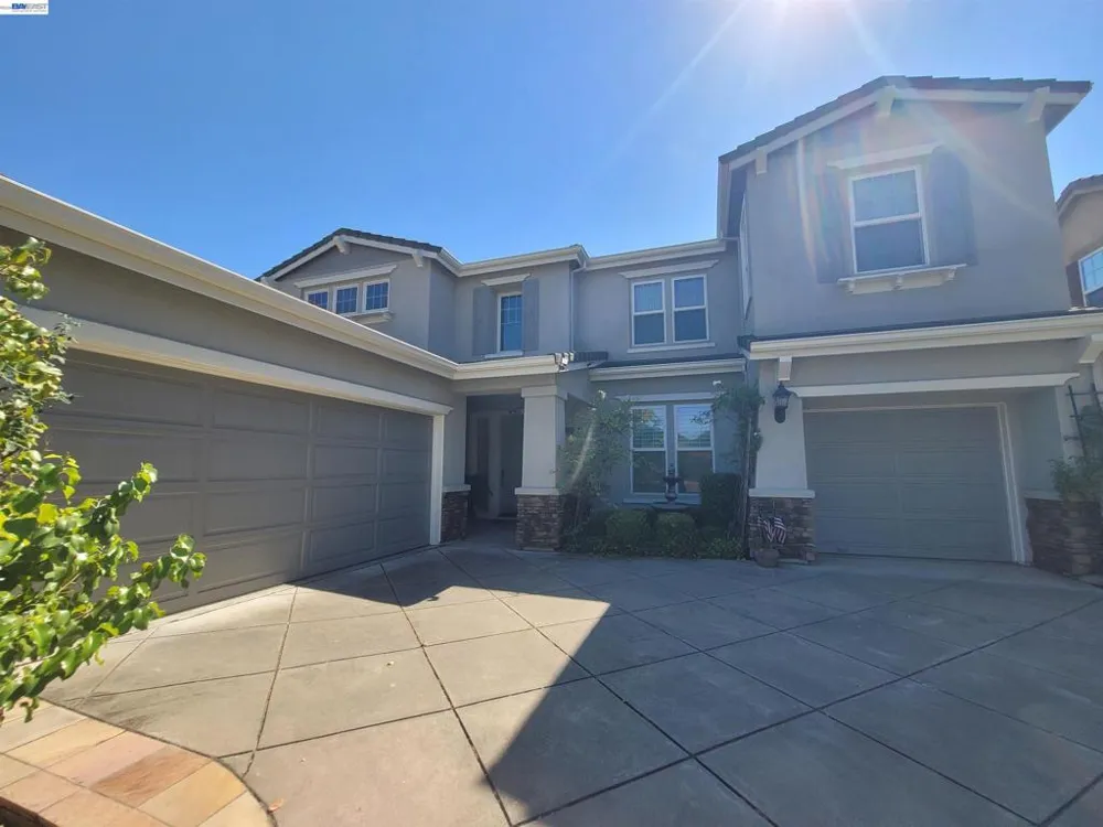 1250 W Lagoon Rd Pleasanton, CA 94566