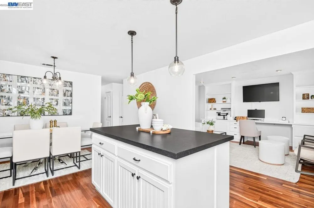 4023 Page Ct Pleasanton, CA 94588