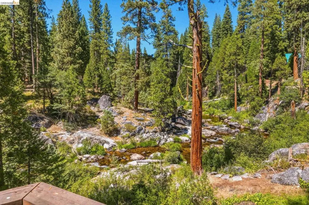 31500 Old Strawberry Rd Strawberry, CA 95364