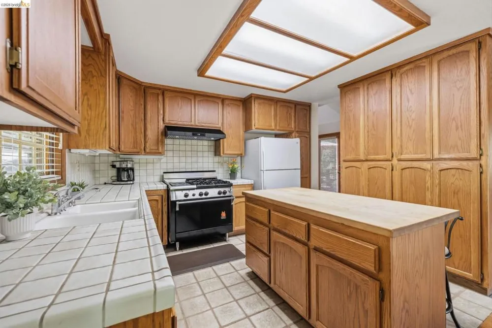 31500 Old Strawberry Rd Strawberry, CA 95364