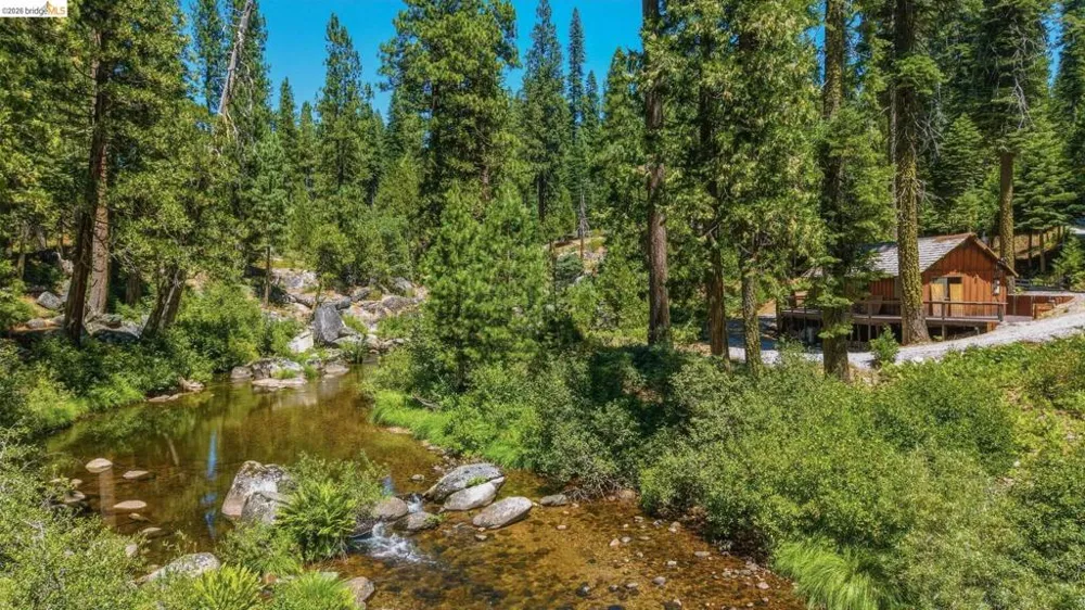 31500 Old Strawberry Rd Strawberry, CA 95364
