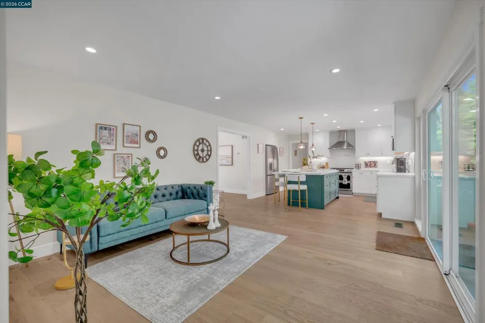 235 Appalachian Dr Martinez, CA 94553