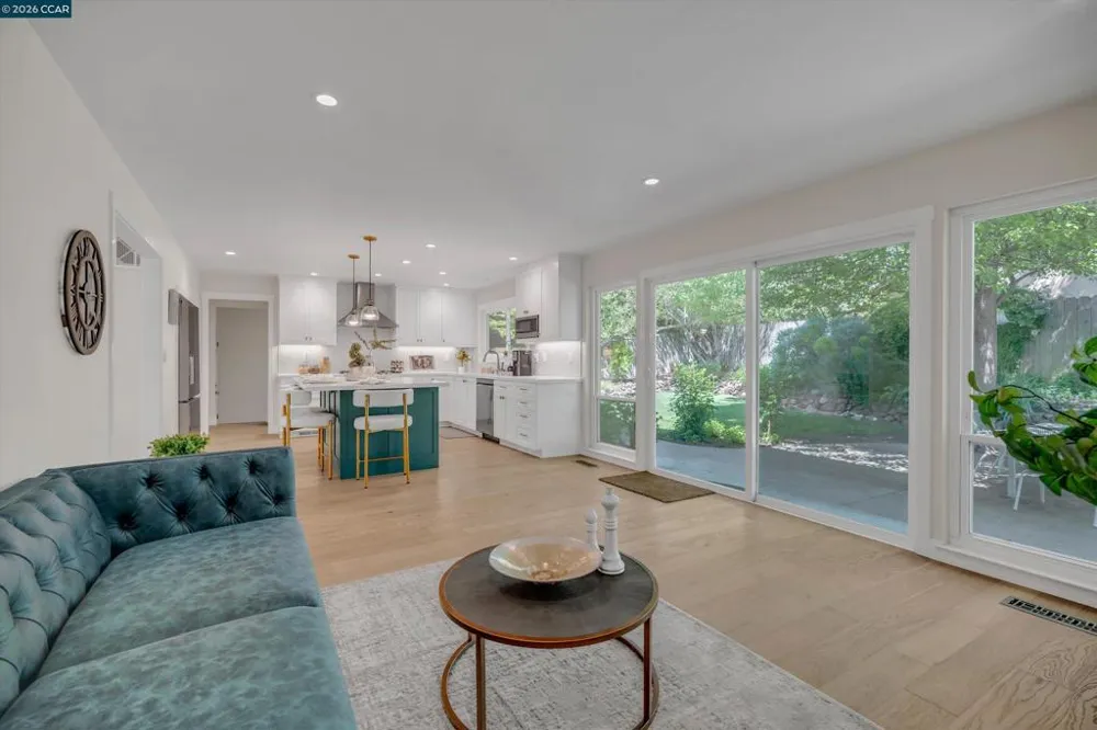 235 Appalachian Dr Martinez, CA 94553