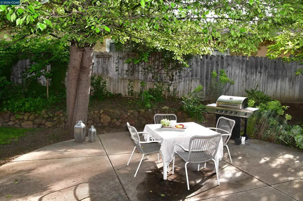 235 Appalachian Dr Martinez, CA 94553