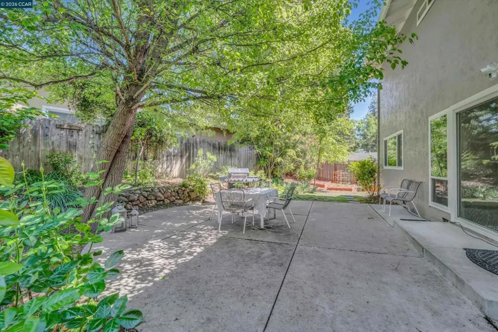 235 Appalachian Dr Martinez, CA 94553