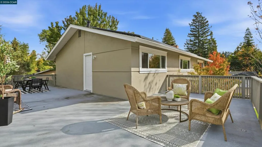 235 Appalachian Dr Martinez, CA 94553