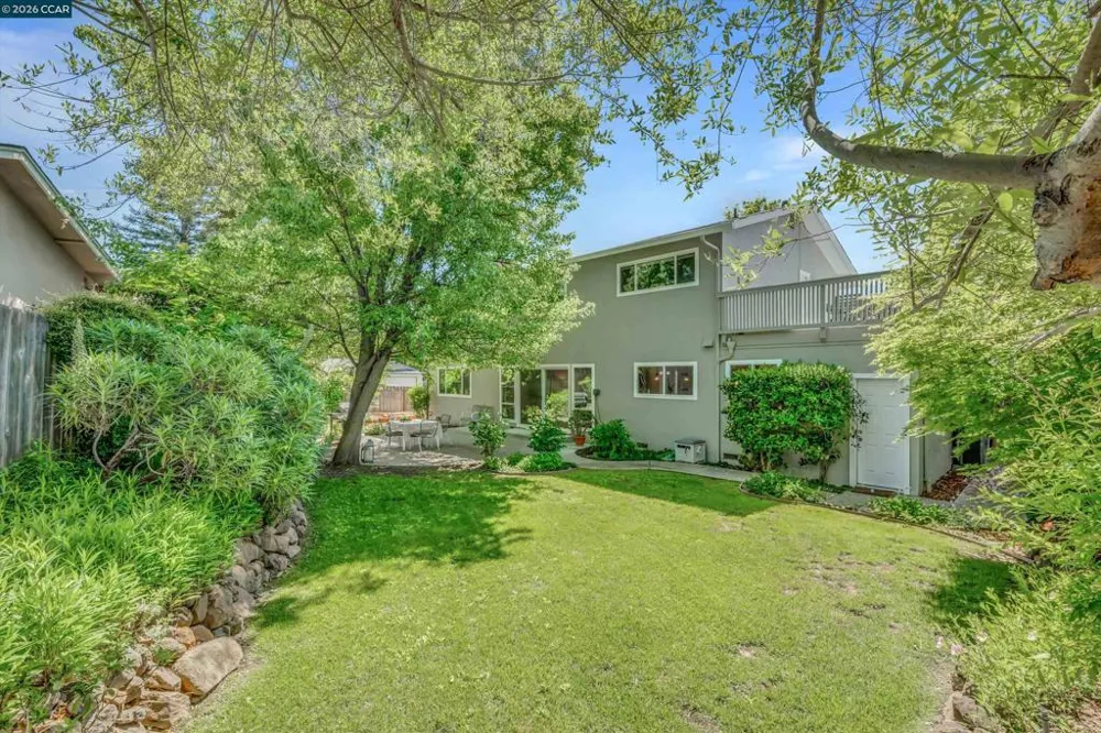 235 Appalachian Dr Martinez, CA 94553