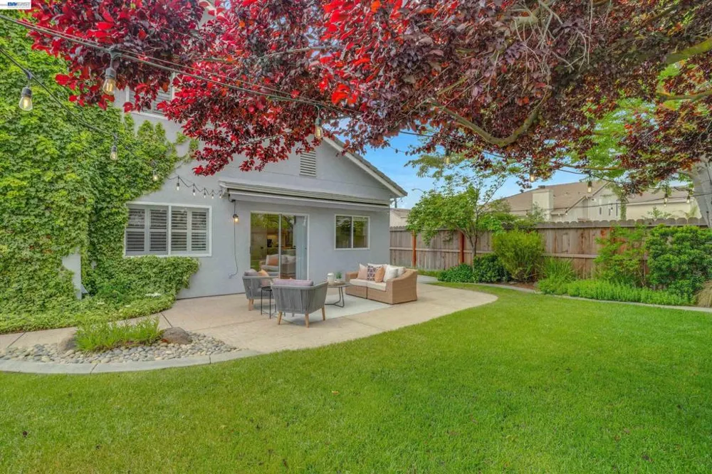 763 grafton st Manteca, CA 95337