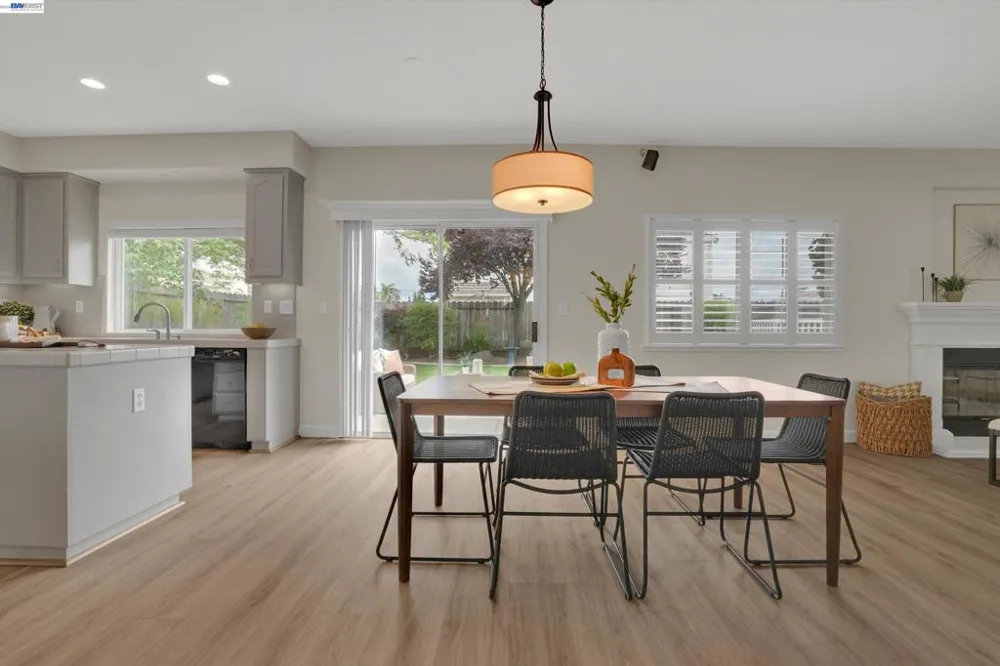 763 grafton st Manteca, CA 95337