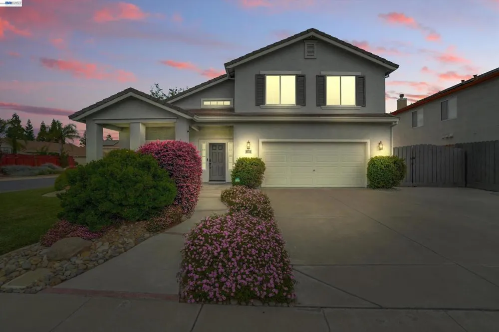 763 grafton st Manteca, CA 95337
