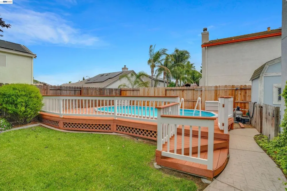 763 grafton st Manteca, CA 95337