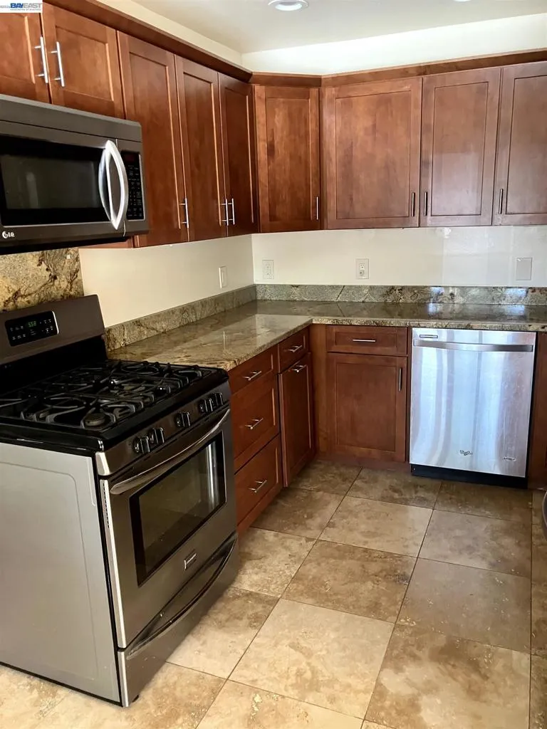 1066 Maple Ave Vallejo, CA 94591