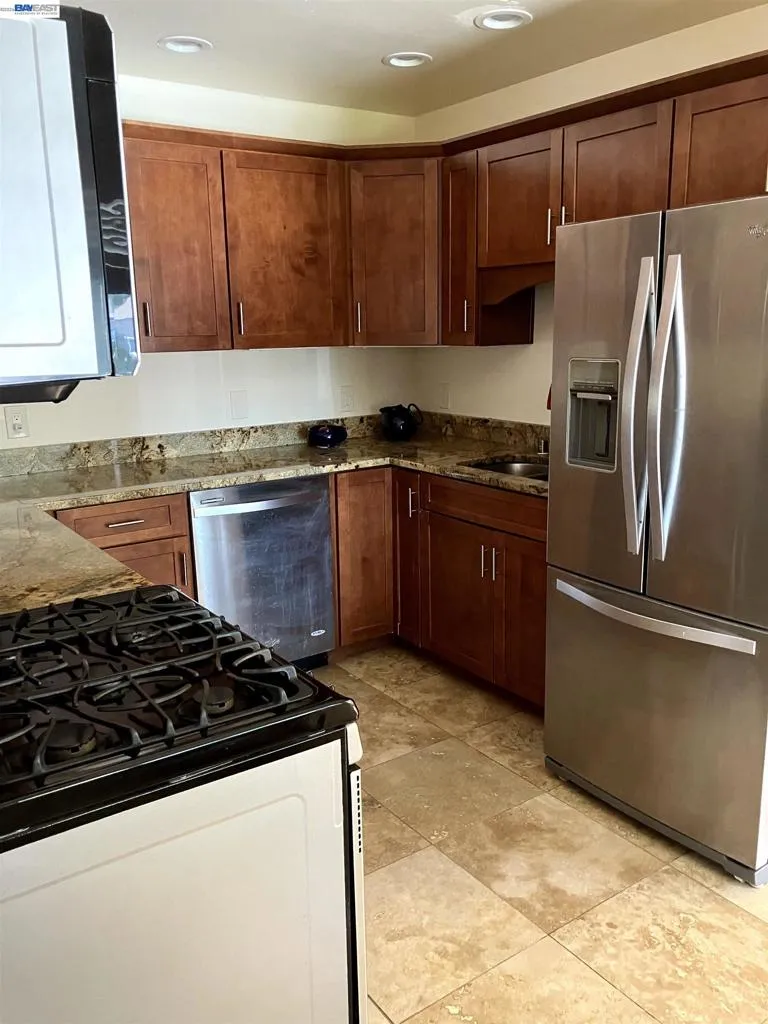 1066 Maple Ave Vallejo, CA 94591