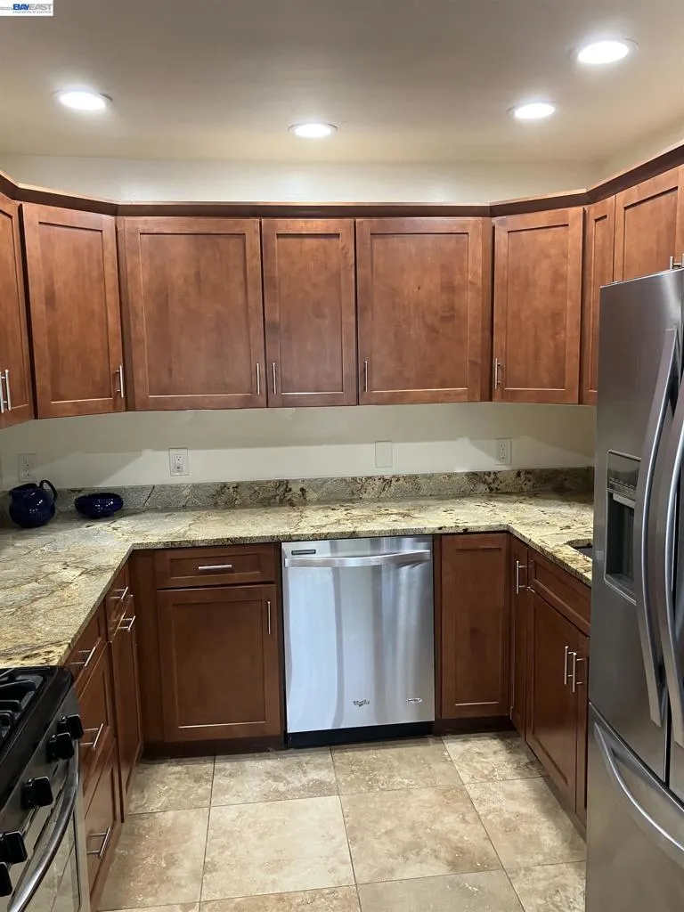 1066 Maple Ave Vallejo, CA 94591