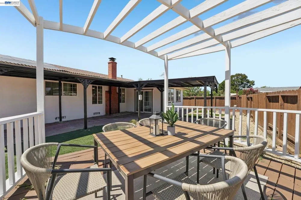 5954 Running Hills Ave Livermore, CA 94551