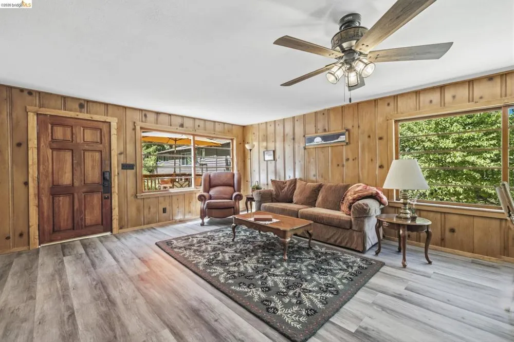 22859 Miners Avenue Twain Harte, CA 95383