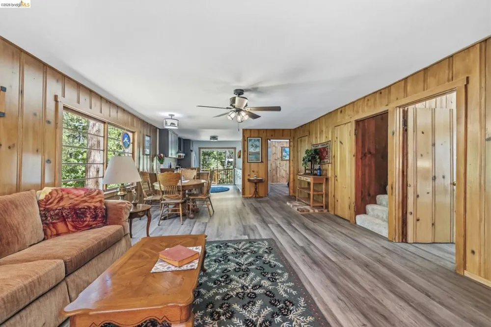 22859 Miners Avenue Twain Harte, CA 95383